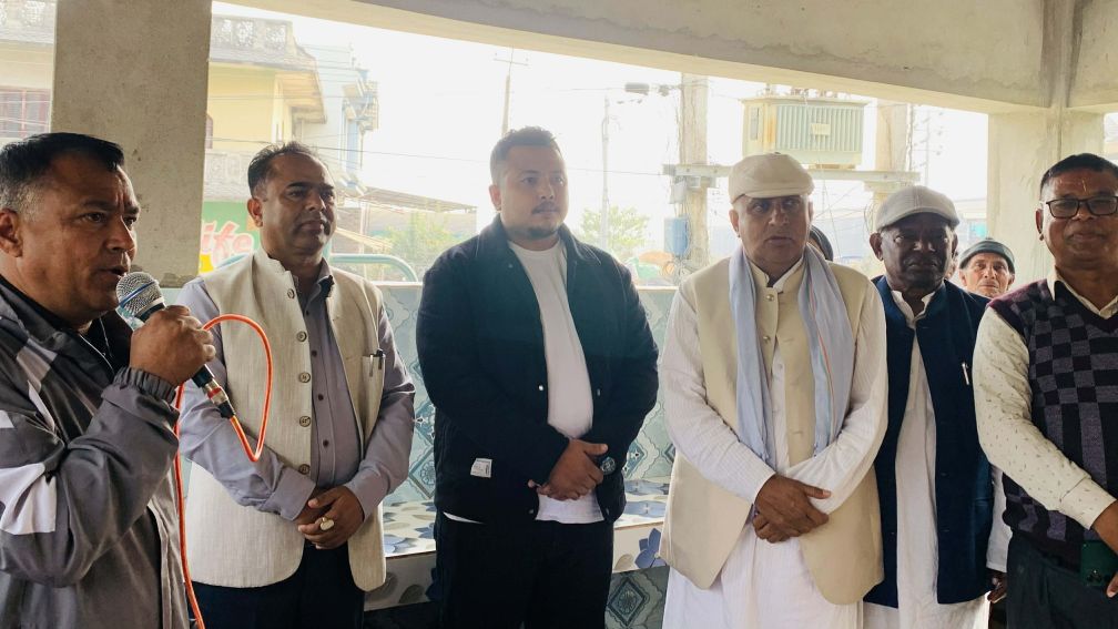 उज्यालो नेपालका उम्मेदवार बुढाथोकी एमाले प्रवेश