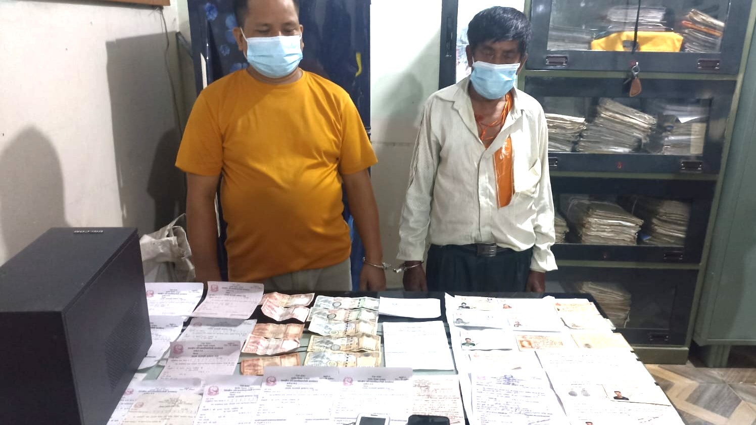 विराटनगरमा नक्कली नागरिकता बनाएर बाँड्ने समूह च्याप्पै