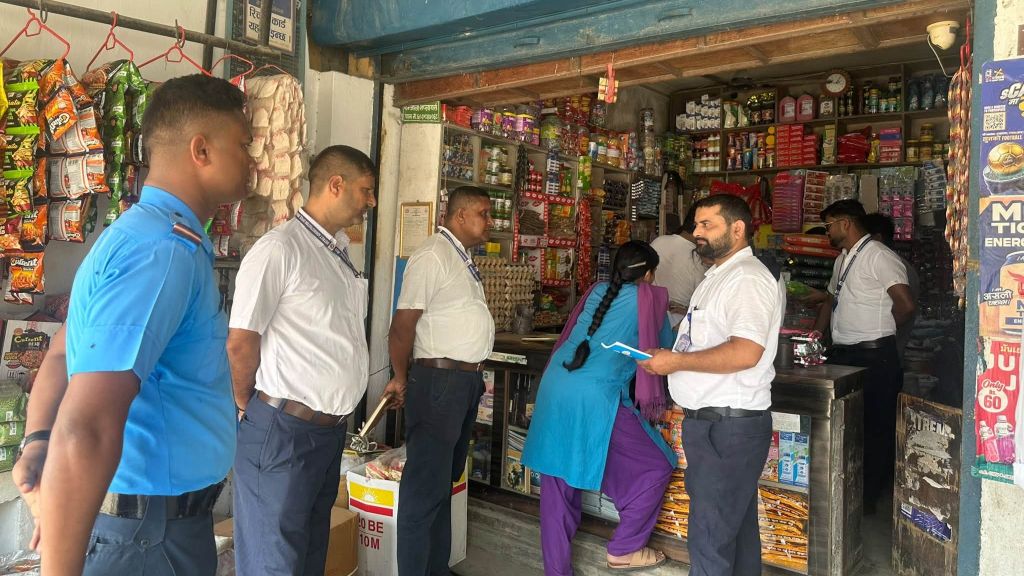 ७४ फर्ममा अनुगमन, २१ फर्मलाई करीव सात लाख जरिवाना